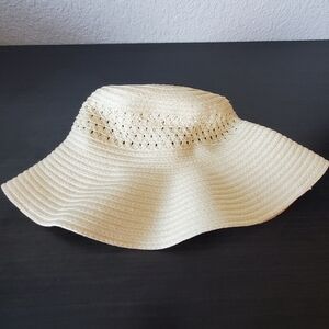 Gertex | One Size | Beige Bucket Style Paper Sun Hat